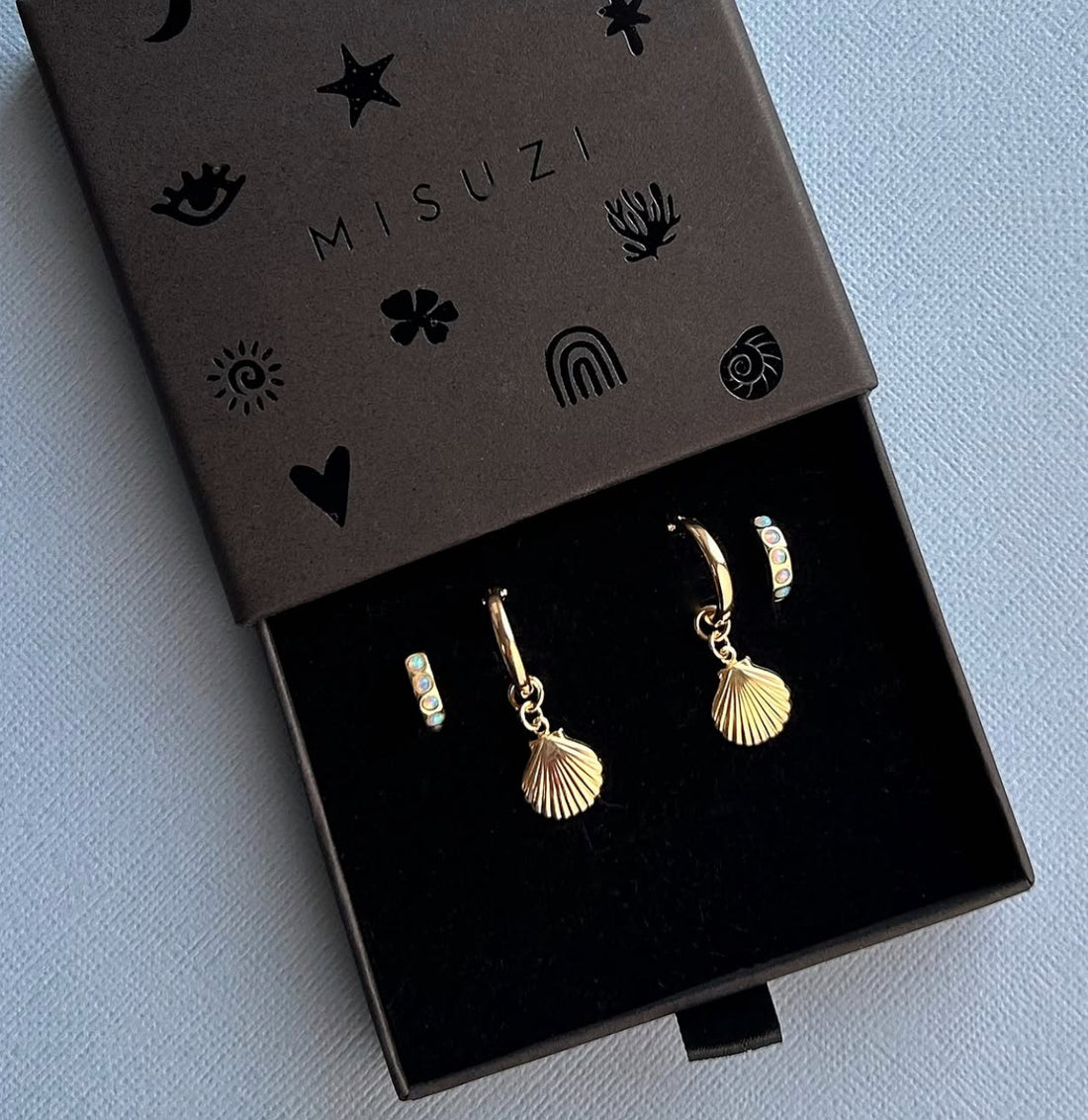 Paris Hoop - Large Shell - Gold, Silver >>