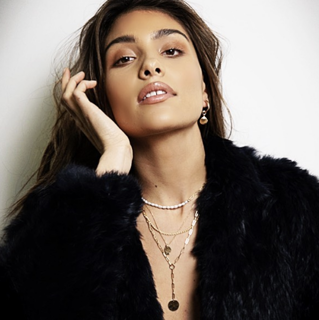 Paris Hoop - Large Shell - Gold, Silver >>