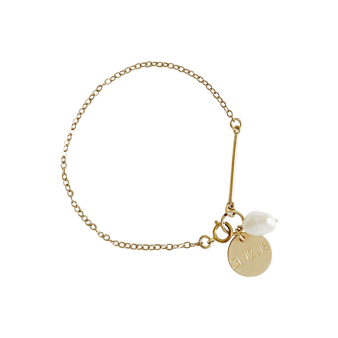 Penny Pearl and Disc Bracelet in Gold Color